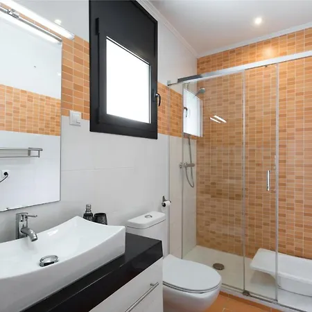 Lloret: Beachside Retreat With Private Pool And Garden Villa