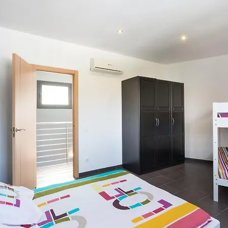 Lloret: Beachside Retreat With Private Pool And Garden Villa *