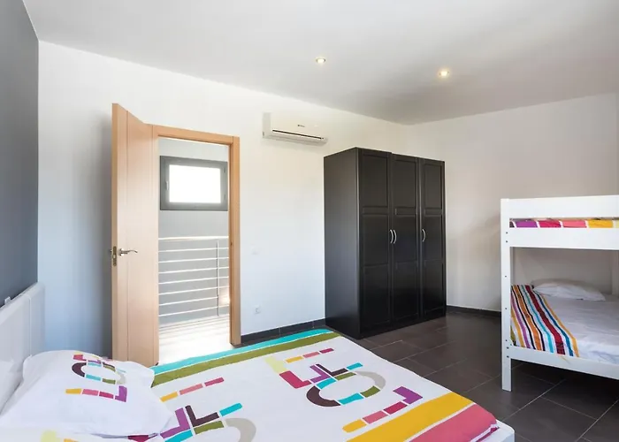 Family-friendly In With Private Pool Vila *
